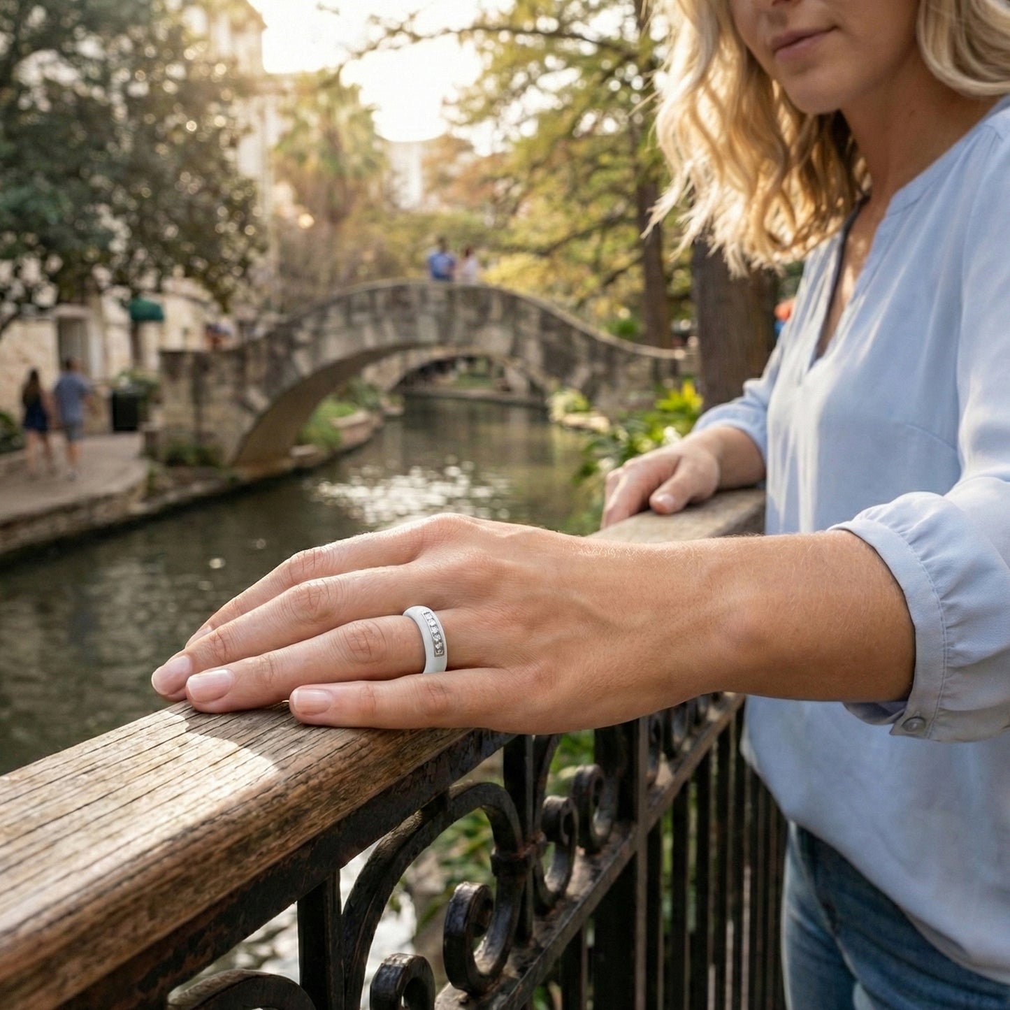 Pavé Moissanite Ring | 5 Stone